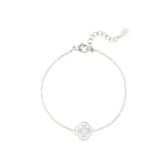 Four Real armband van stainless steel met klaver charms, elegant, betekenisvol en tijdloos. Hypoallergeen en nikkelvrij.