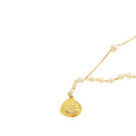 Glam Shell ketting van roestvrij staal met schelpbedel en parels, zomers, vrouwelijk en speels, waterproof en duurzaam.