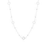 No Bad Luck ketting in zilver met delicate klaverbedels, stijlvol en tijdloos. Gemaakt van stainless steel, hypoallergeen en nikkelvrij.