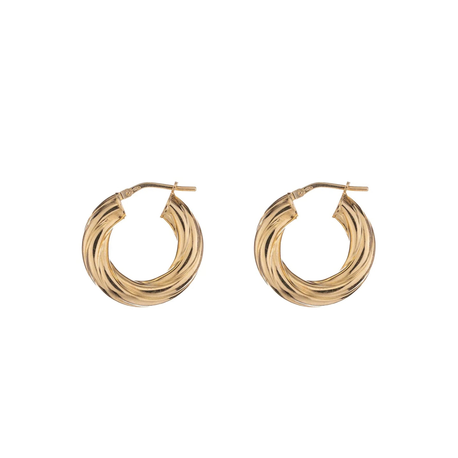Valentina hoops van 925 sterling zilver met 18K gold plating, handgemaakt in Italië, subtiel gedraaid design, elegant en vrouwelijk.
