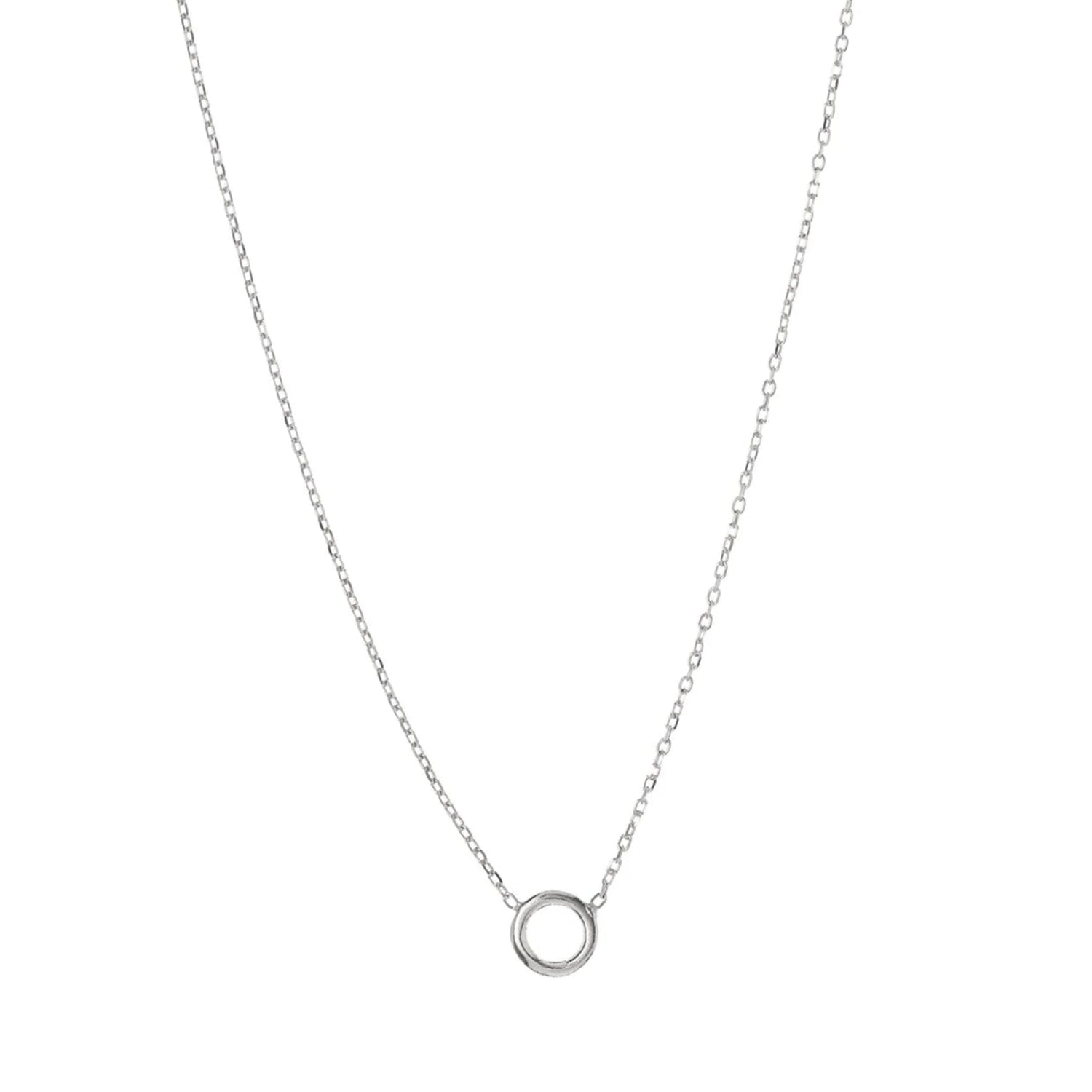 Bellina ketting van 925 sterling zilver met subtiele cirkelhanger, handgemaakt in Italië, tijdloos en elegant.