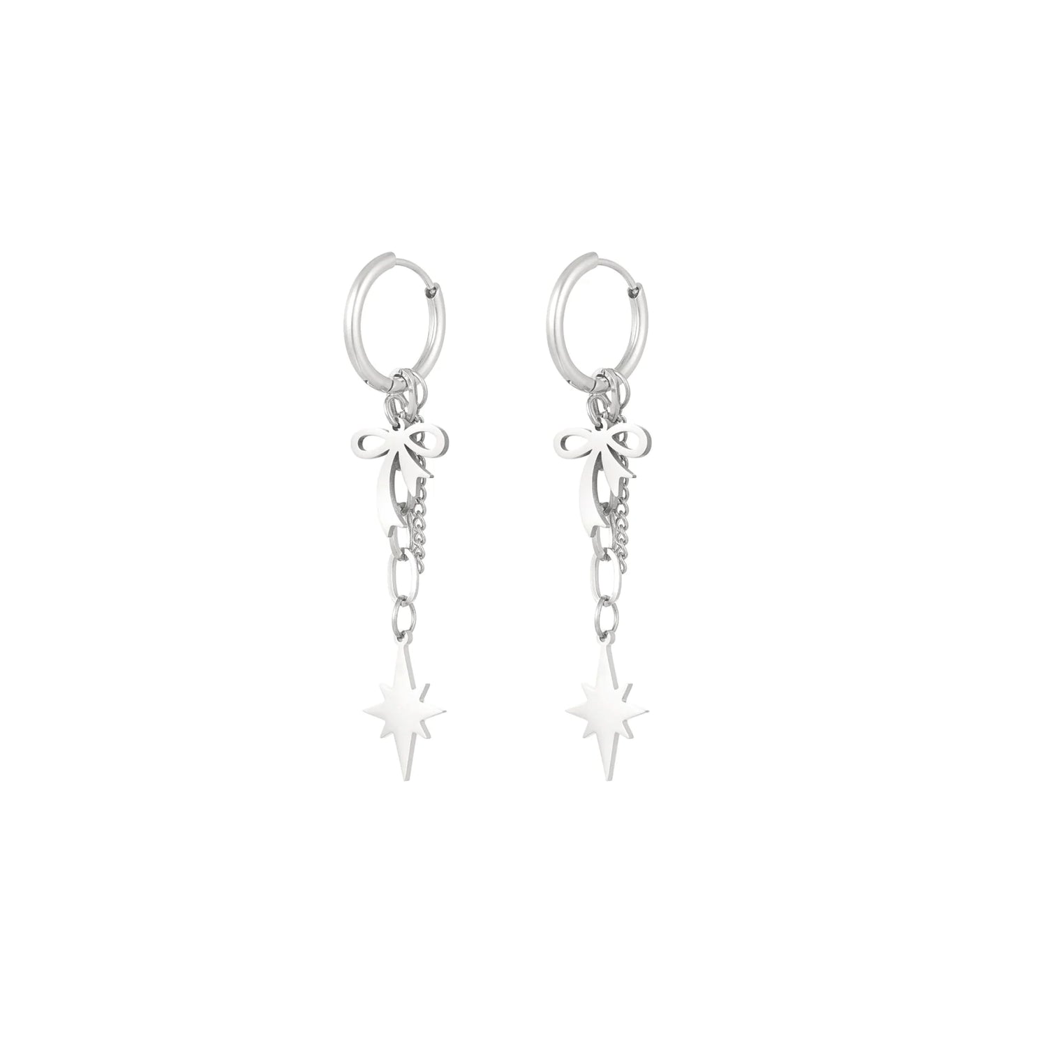 Bows Day oorbellen met speels strik design in stainless steel. Stoer, elegant en hypoallergeen