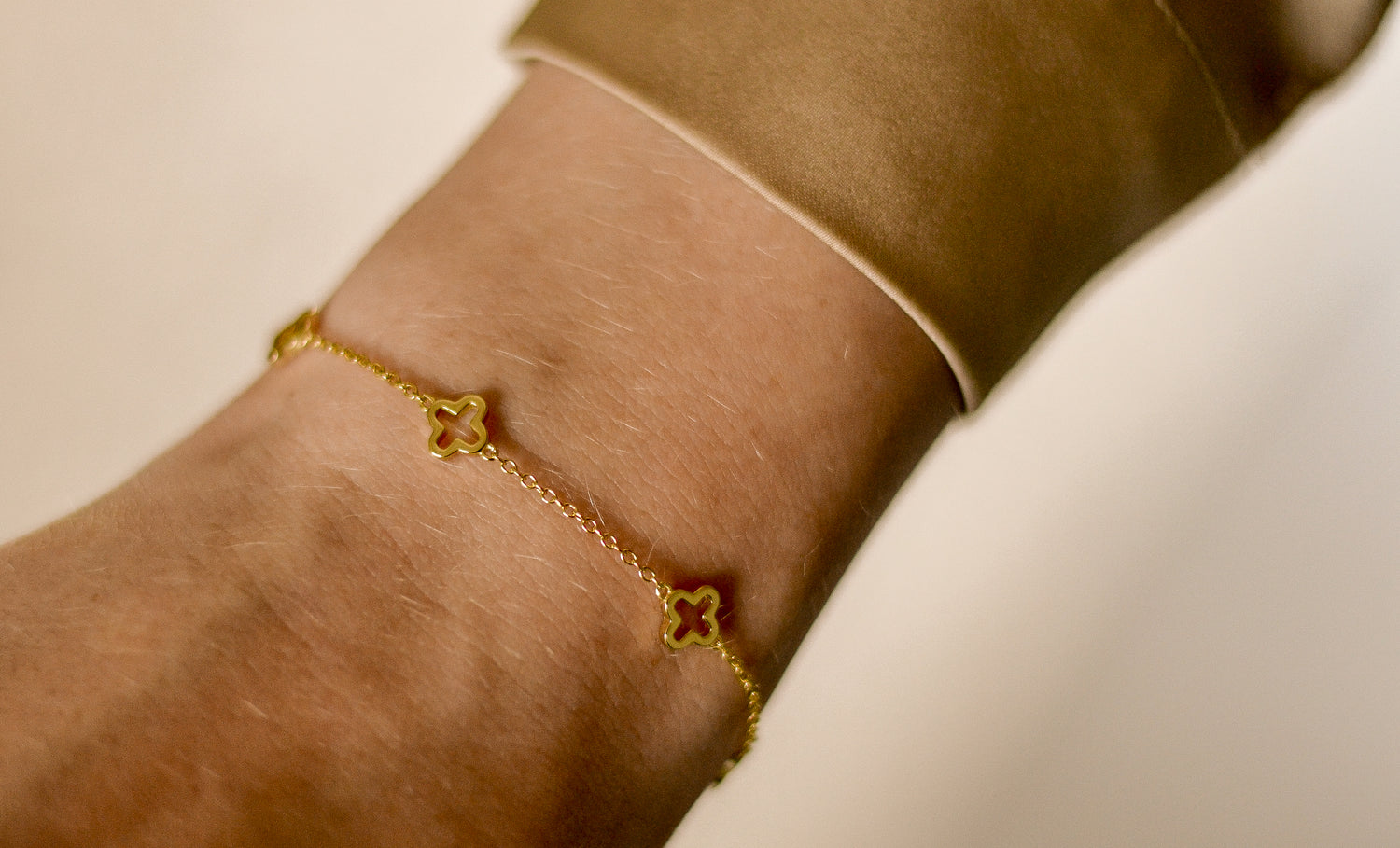 Klover armband met klaverbedel.