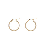 Seraphina hoops handgemaakt in Italië, glanzend en tijdloos design, elegant en lichtgewicht.