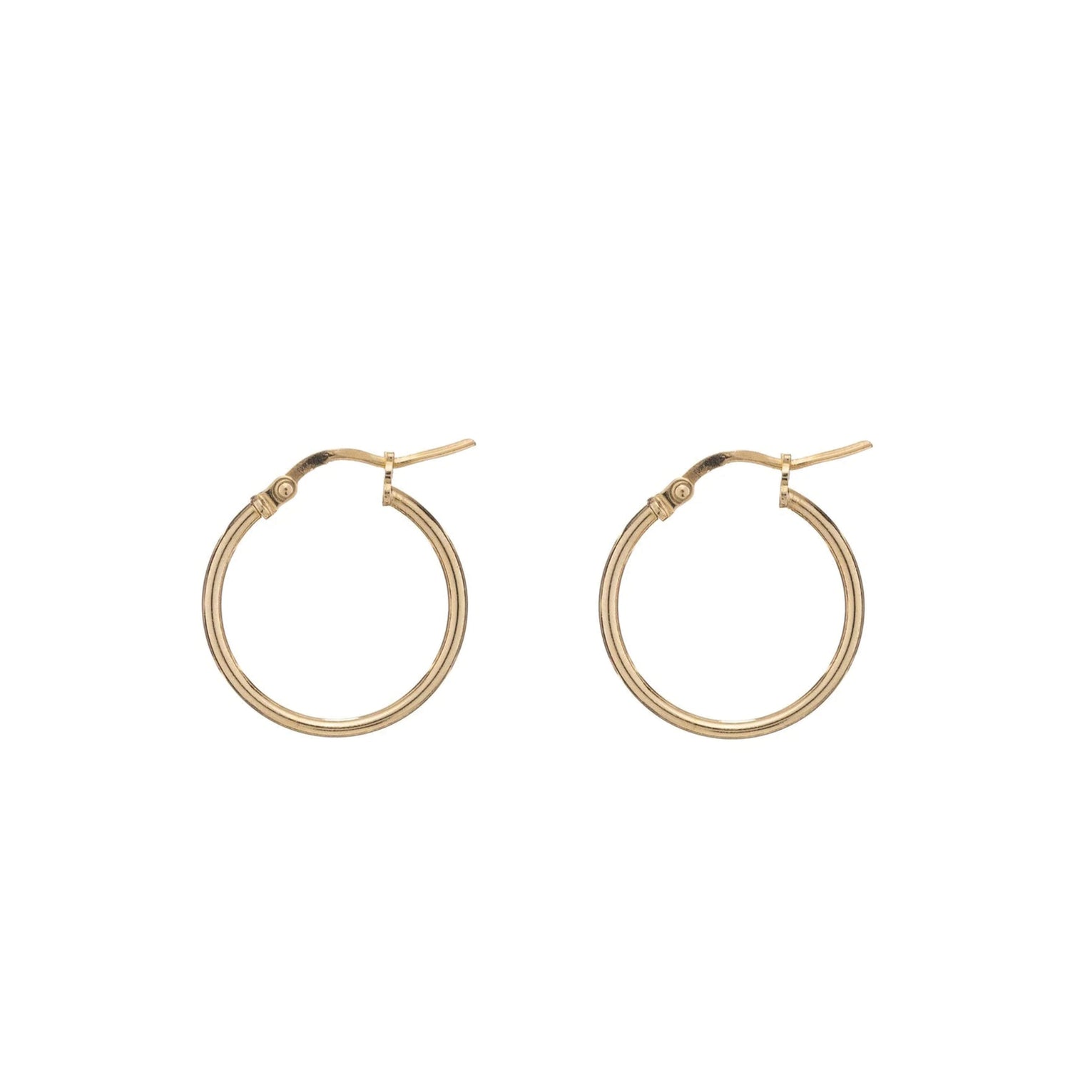 Seraphina hoops handgemaakt in Italië, glanzend en tijdloos design, elegant en lichtgewicht.